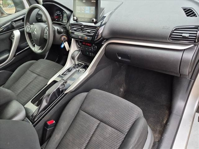 Used 2023 Mitsubishi Eclipse Cross LE AWD/4WD image 17