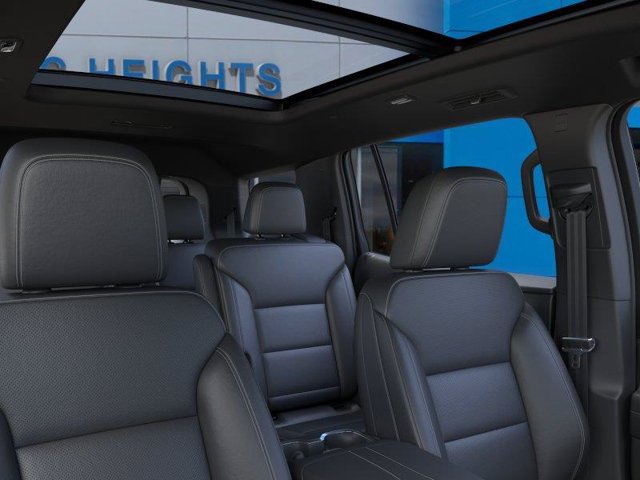 New 2027 Chevrolet Traverse LT w/ Midnight/Sport Edition AWD/4WD image 24