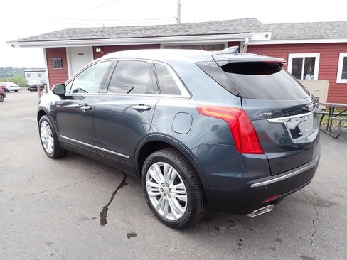 Used 2019 Cadillac XT5 Premium Luxury FWD image 4