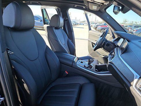 Certified 2022 BMW X5 xDrive40i w/ Parking Assistance Package image 10