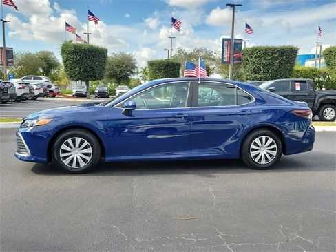 Used 2023 Toyota Camry LE image 6
