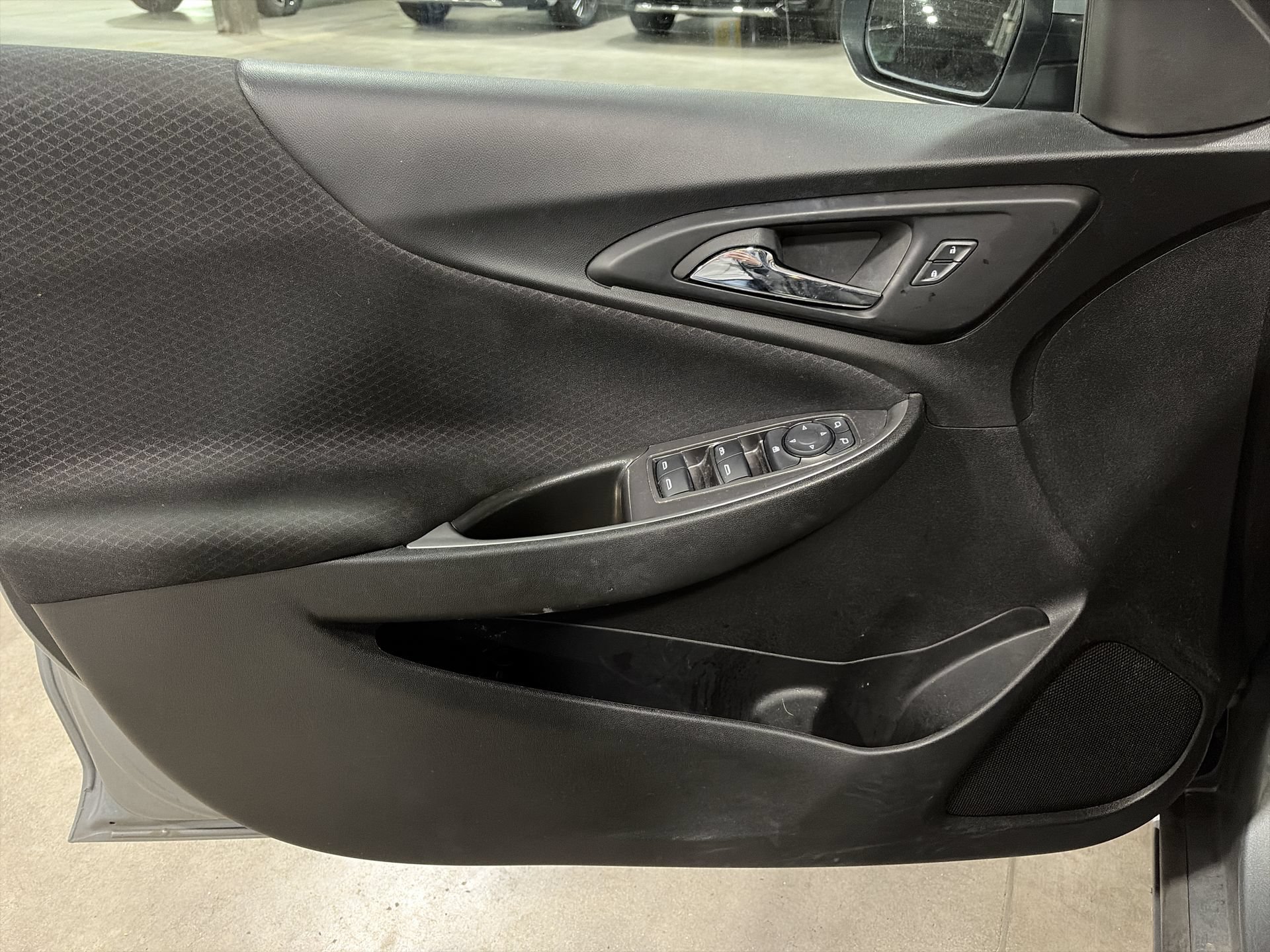 Used 2024 Chevrolet Malibu LT FWD image 24