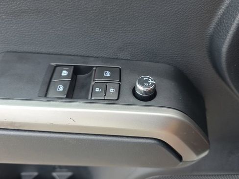 Used 2016 Toyota Tacoma SR5 image 30