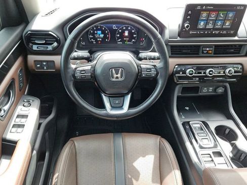 Certified 2024 Honda Pilot Elite image 12