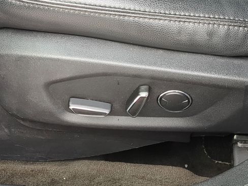 Used 2016 Ford Explorer XLT w/ Equipment Group 202A image 23