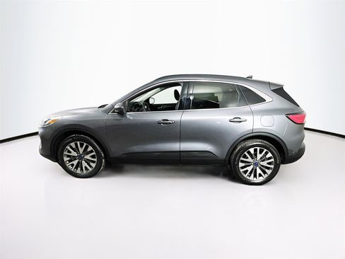 Used 2021 Ford Escape Titanium w/ Class II Trailer Tow Package image 4