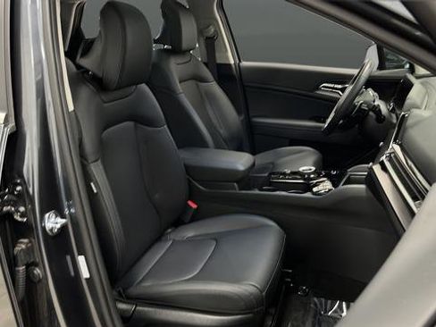 Used 2025 Kia Sportage EX w/ EX Premium Package image 10