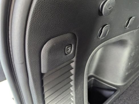 Used 2021 Jeep Grand Cherokee Laredo X image 29