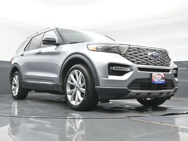 Used 2022 Ford Explorer Platinum w/ Equipment Group 601A AWD/4WD image 29