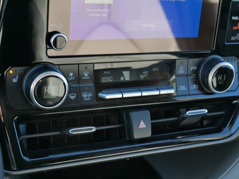 Certified 2026 Toyota Highlander XLE image 23