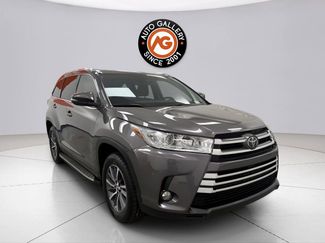 Used 2019 Toyota Highlander XLE video 1
