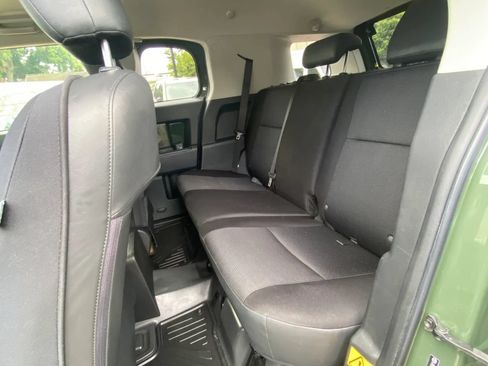 Used 2013 Toyota FJ Cruiser 4WD w/ Upgrade Pkg image 14