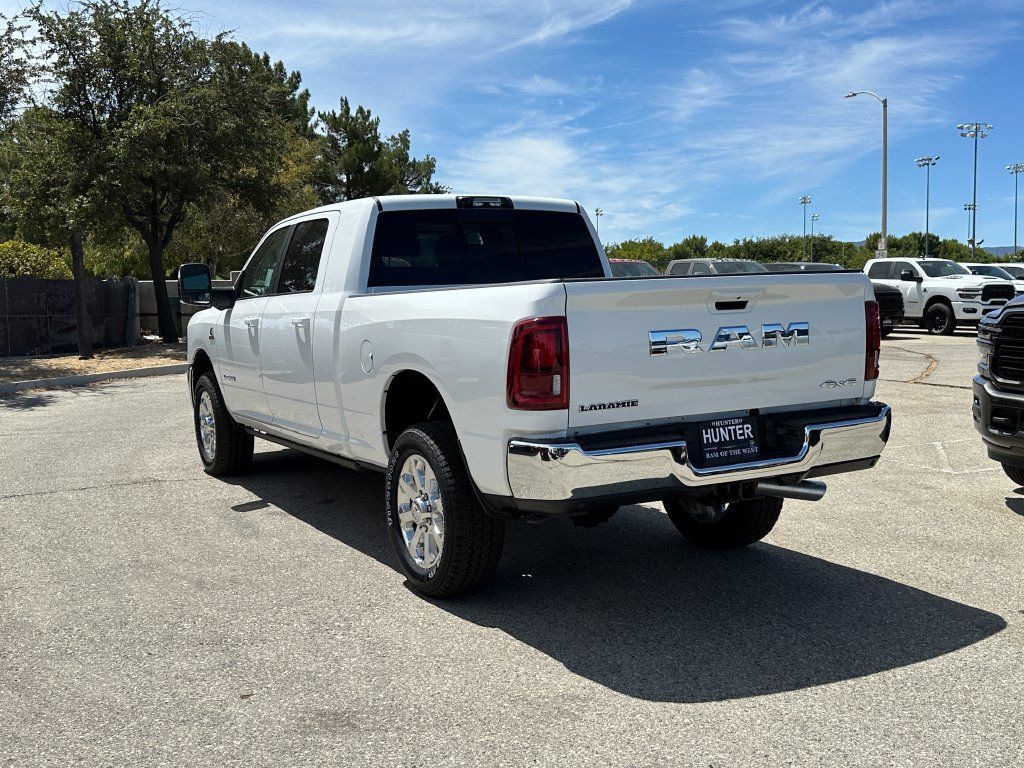 New 2026 RAM 2500 Laramie AWD/4WD image 4