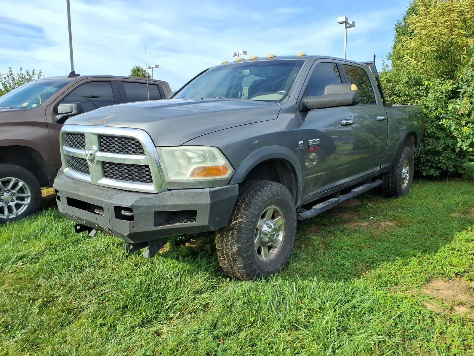 Used 2012 RAM 2500 SLT w/ Technology Group AWD/4WD image 3