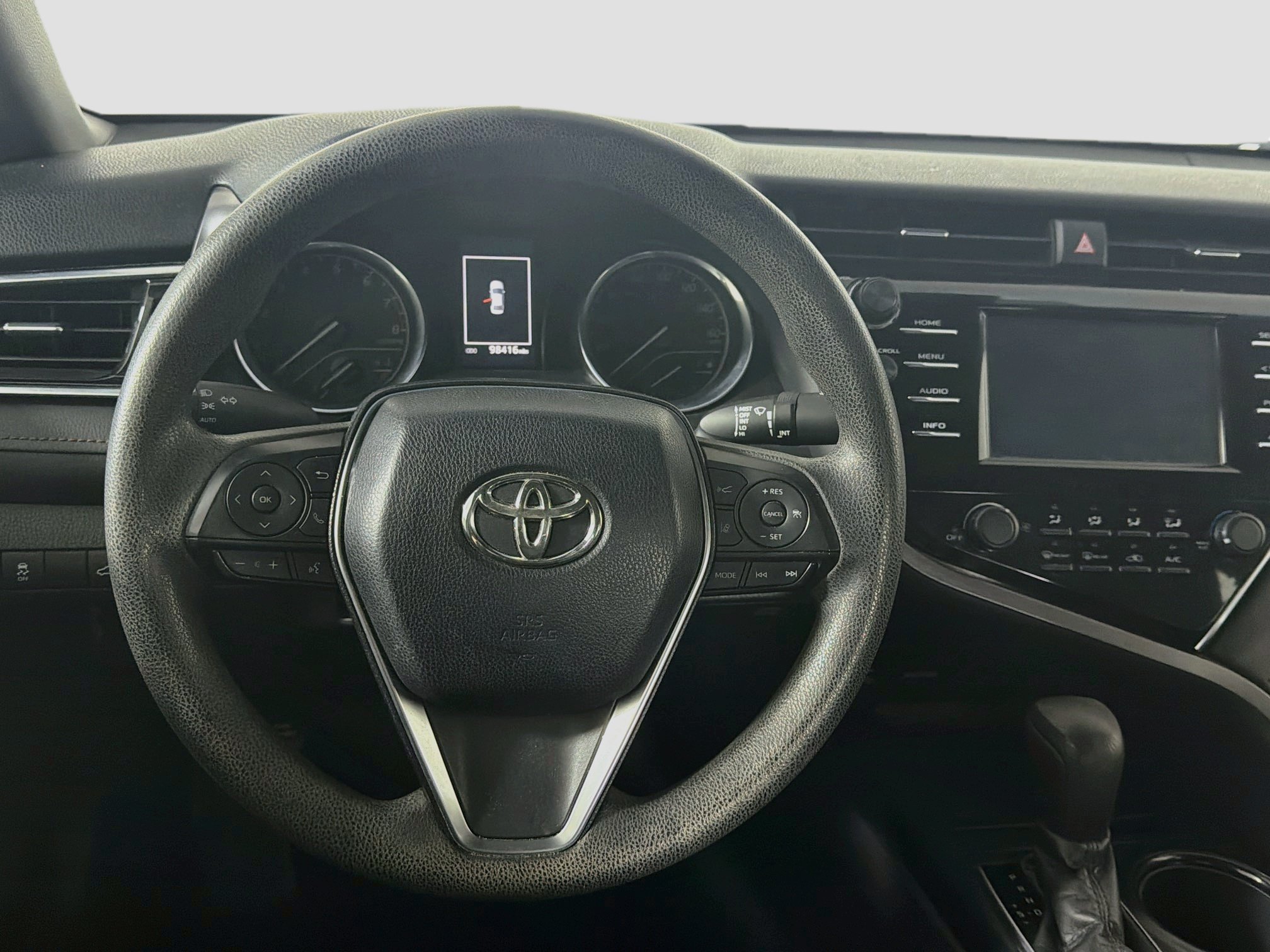 Used 2018 Toyota Camry LE FWD image 17