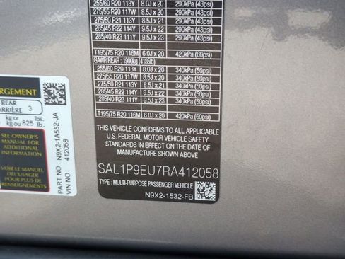 Used 2024 Land Rover Range Rover Sport SE AWD/4WD image 22