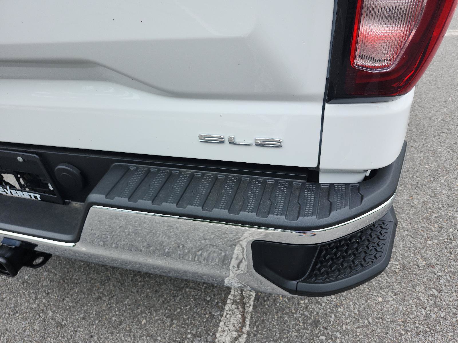 New 2026 GMC Sierra 1500 SLE AWD/4WD image 5