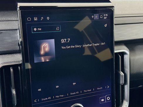 Used 2025 GMC Acadia Elevation image 19