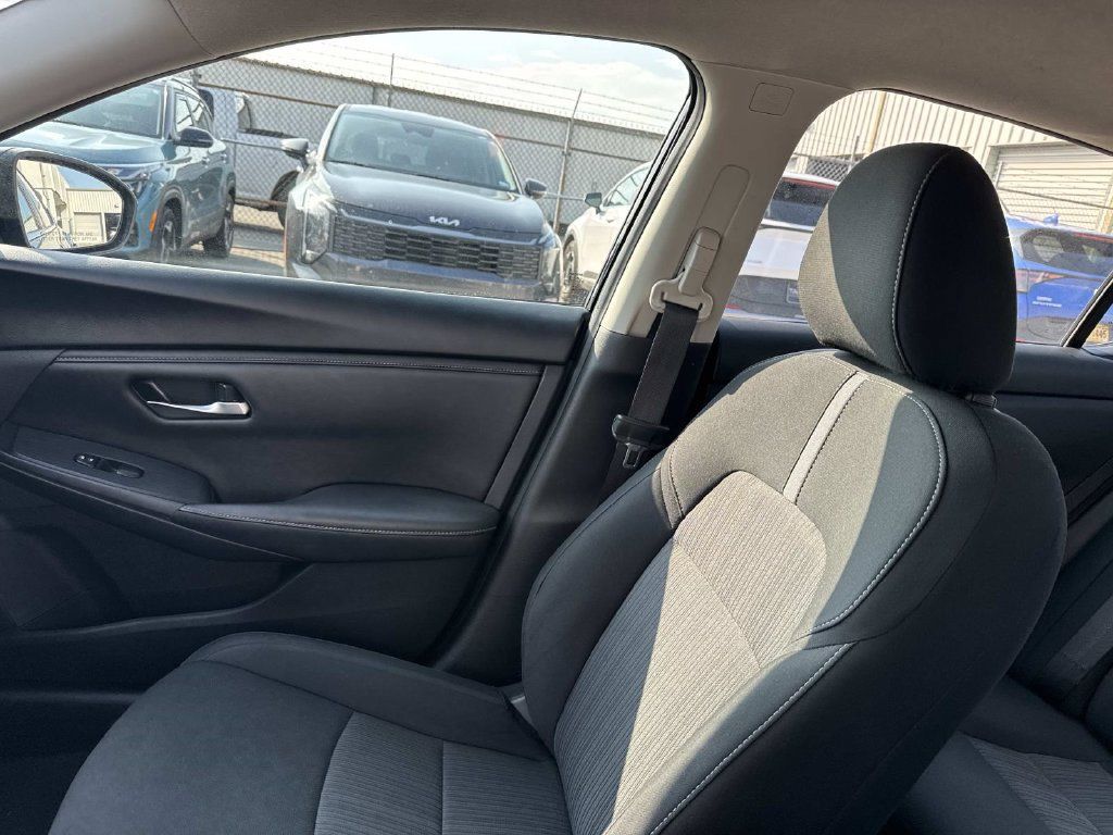 Used 2024 Nissan Sentra SV FWD image 24
