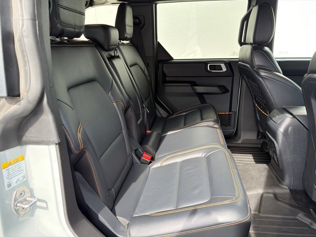 Used 2024 Ford Bronco Badlands AWD/4WD image 23