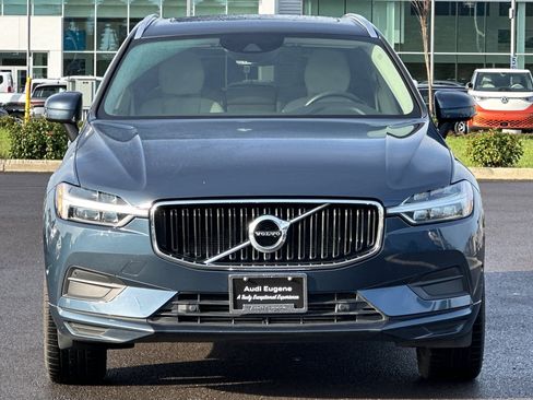 Used 2019 Volvo XC60 T6 Momentum w/ Premium Package image 8