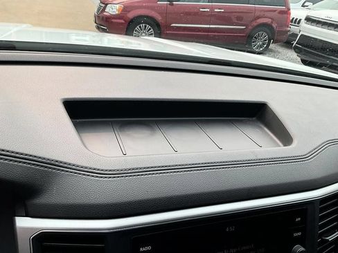 Used 2019 Volkswagen Atlas SE FWD image 20