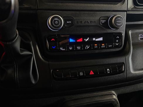 Used 2026 RAM ProMaster 2500 w/ Convenience Group FWD image 18
