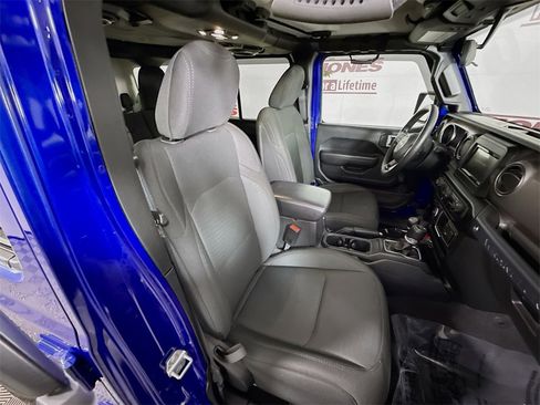 Used 2020 Jeep Wrangler Unlimited Sport image 29