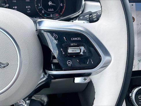 Used 2025 Jaguar F-PACE R-Dynamic S AWD/4WD image 21