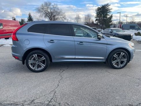 Used 2017 Volvo XC60 T6 Dynamic w/ Advanced Package image 6