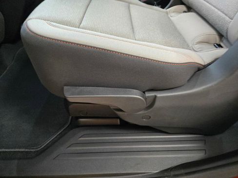 New 2026 Chevrolet Traverse LT image 18