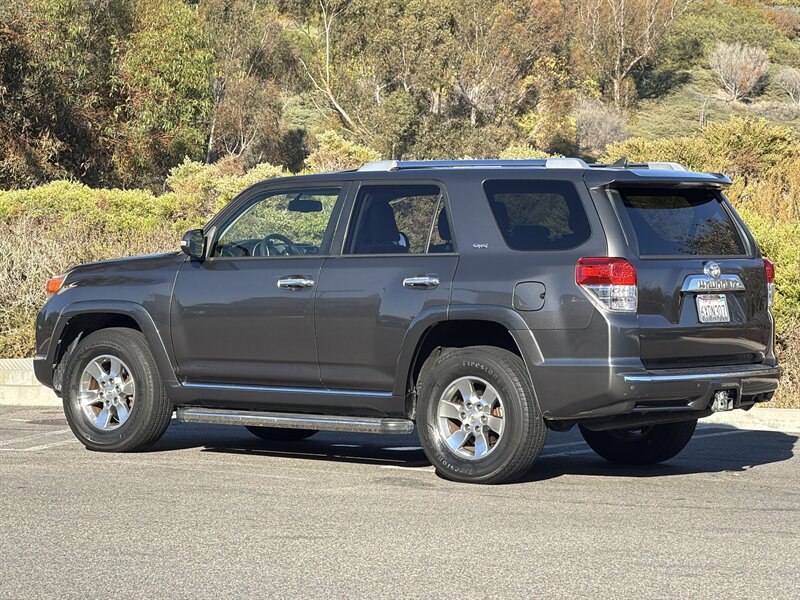 Used 2012 Toyota 4Runner SR5 w/ Convenience Pkg AWD/4WD image 4