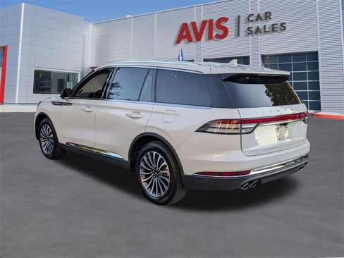 Used 2023 Lincoln Aviator Reserve image 10