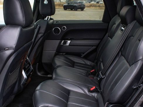 Used 2016 Land Rover Range Rover Sport HSE image 38