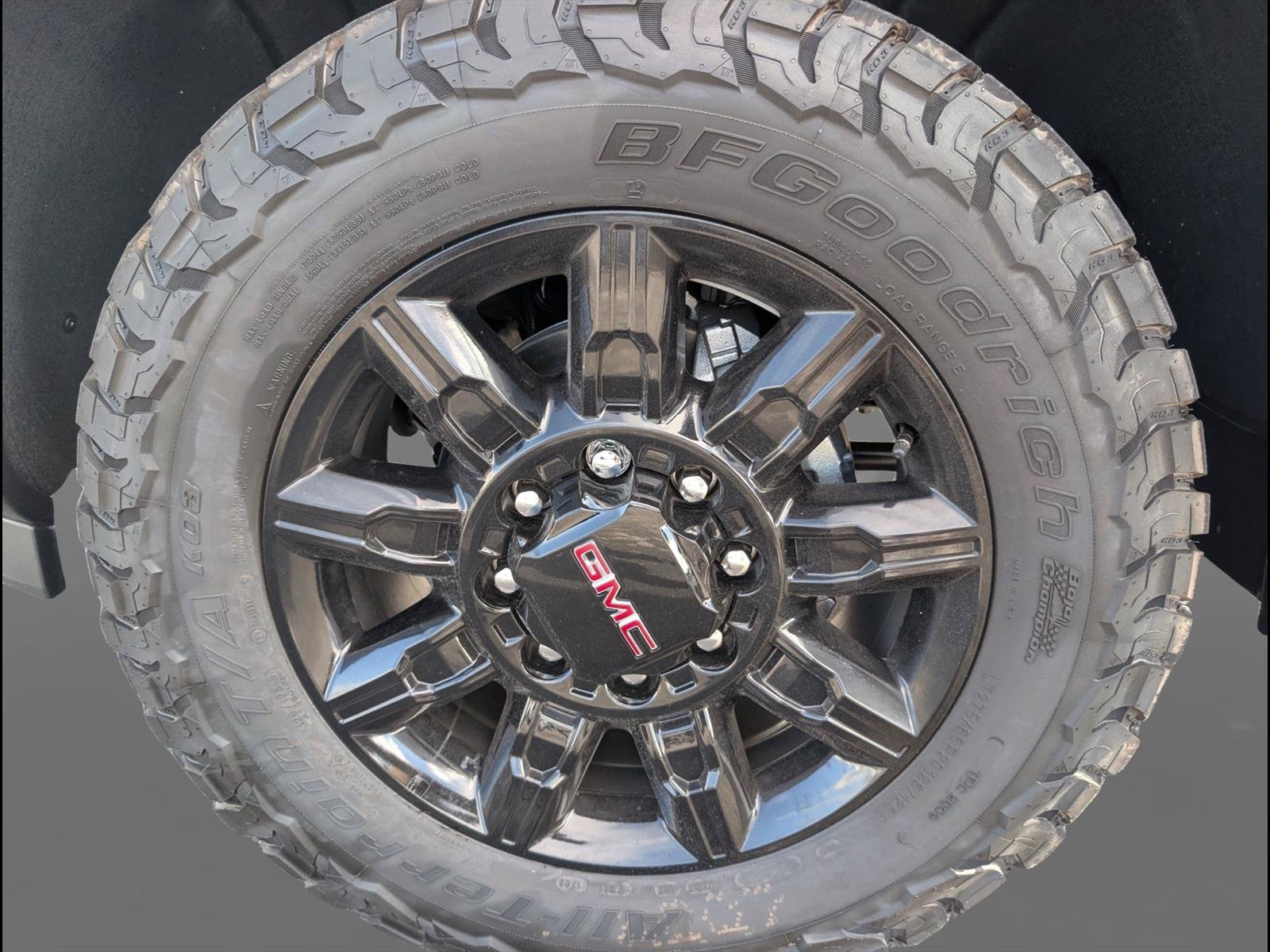 New 2026 GMC Sierra 2500 AT4 w/ AT4 Premium Plus Package AWD/4WD image 21