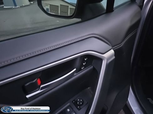 Used 2020 Toyota RAV4 Limited image 52
