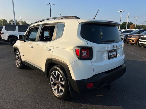Used 2015 Jeep Renegade Latitude w/ Popular Equipment Group FWD image 4