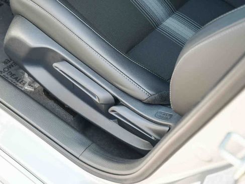 Used 2025 Honda Civic Sport image 24