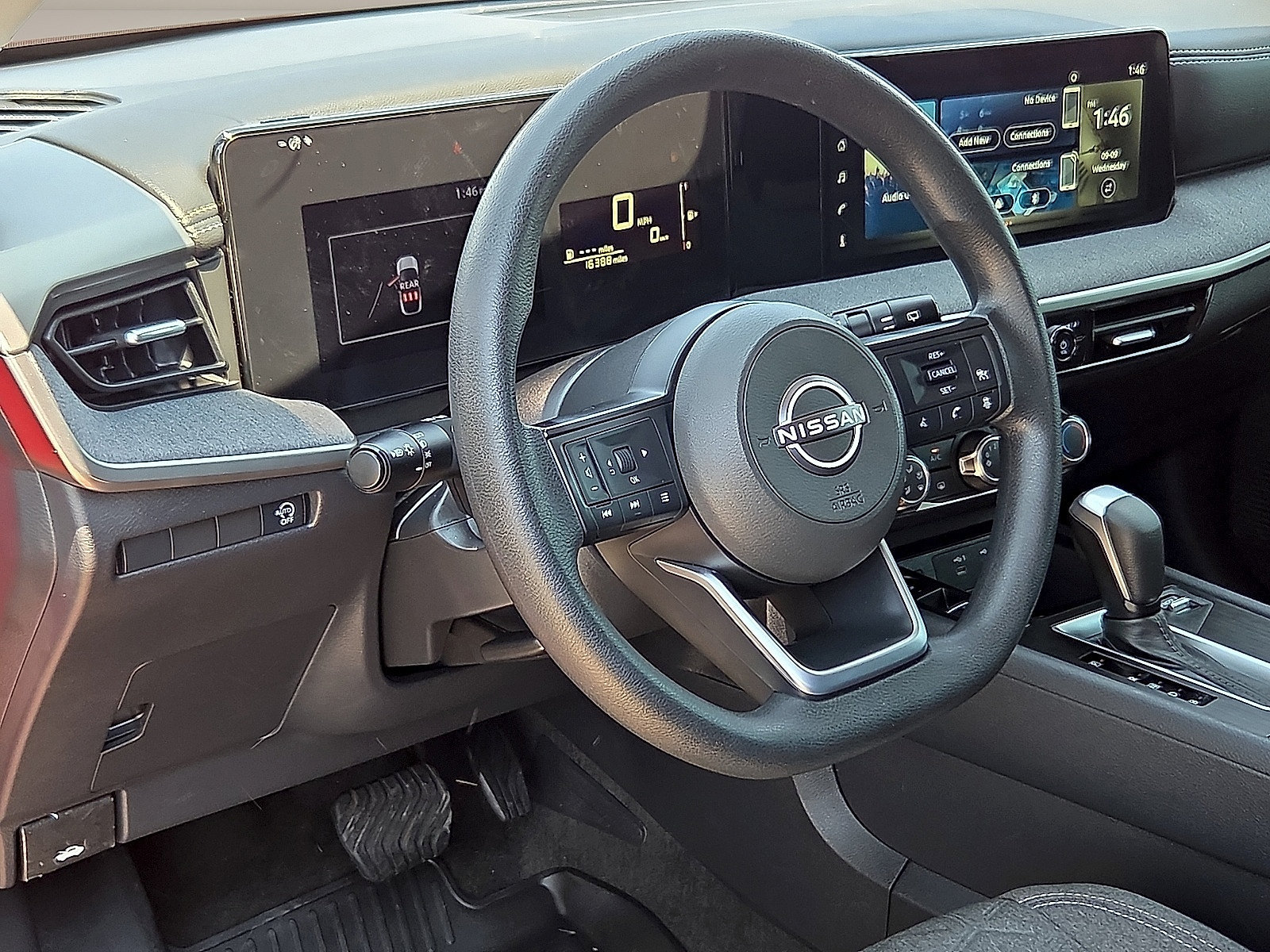 Used 2025 Nissan Kicks SV FWD image 13