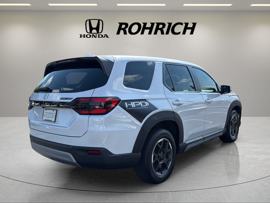 Used 2024 Honda Pilot EX-L image 6