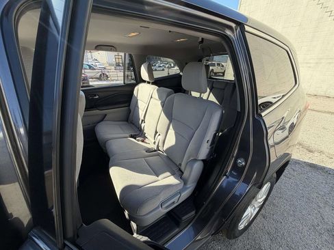 Used 2018 Honda Pilot LX image 25