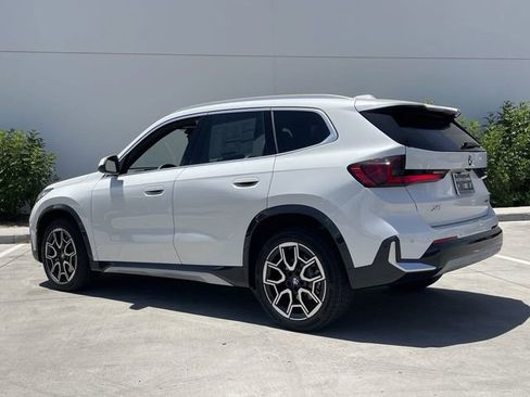 Used 2025 BMW X1 xDrive28i w/ Convenience Package image 8