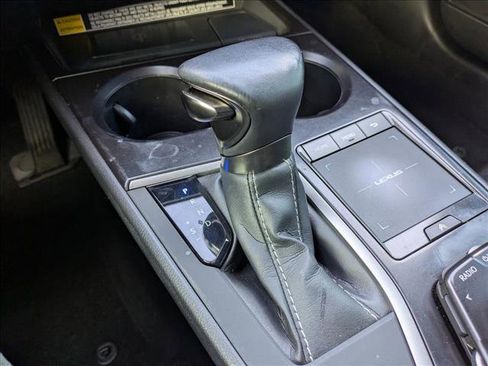 Used 2022 Lexus UX 250h image 13