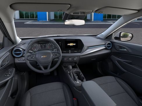 New 2026 Chevrolet Trax LS w/ LS Convenience Package FWD image 15