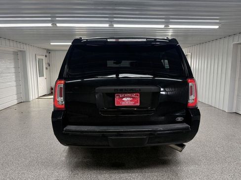 Used 2016 GMC Yukon XL Denali image 5