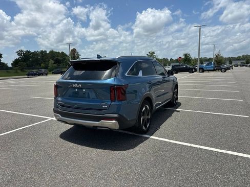 Certified 2025 Kia Sorento SX Prestige AWD/4WD image 7