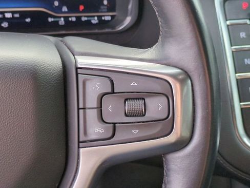 Used 2022 Chevrolet Suburban LT image 19