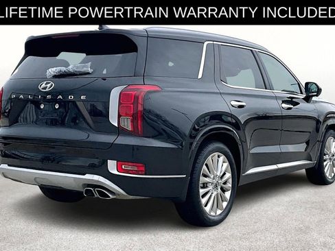 Used 2021 Hyundai Palisade Limited image 2