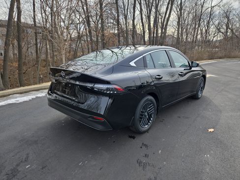 New 2026 Nissan Sentra SV w/ SV Convenience Package image 3
