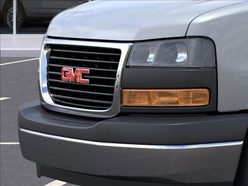 New 2025 GMC Savana 3500 Extended image 13